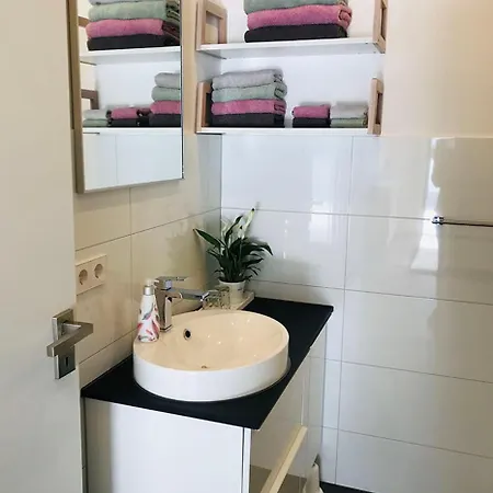 Ferienwohnung Seebrise Mit Sonniger Dachterrasse Uhldingen-Muehlhofen Exterior photo